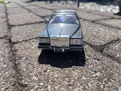 1/25 Cadillac Fleetwood Brougham w/spoke Rims-gray metallic paint