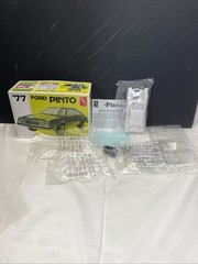 AMT 1977 Ford Pinto 1/25 Scale Plastic Model Car Kit c2010