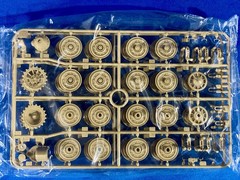 Tamiya 49504, 1/35 Tiger I Ausf. E Late Version Heavy Tank Model Kit, Vintage.