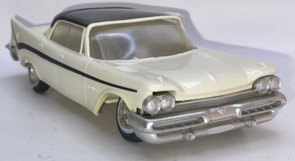 Jo-Han Promo Torsion Bar 1959 DeSoto 4Dr HT 1/25 Pearl White/Black VF-XLNT