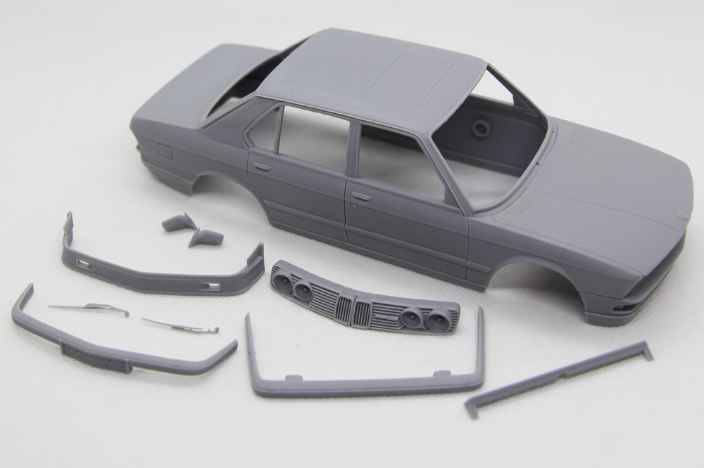 1/24 Resin Kit German E28-Style Sports Sedan – Alpina B9/B10 with color decals