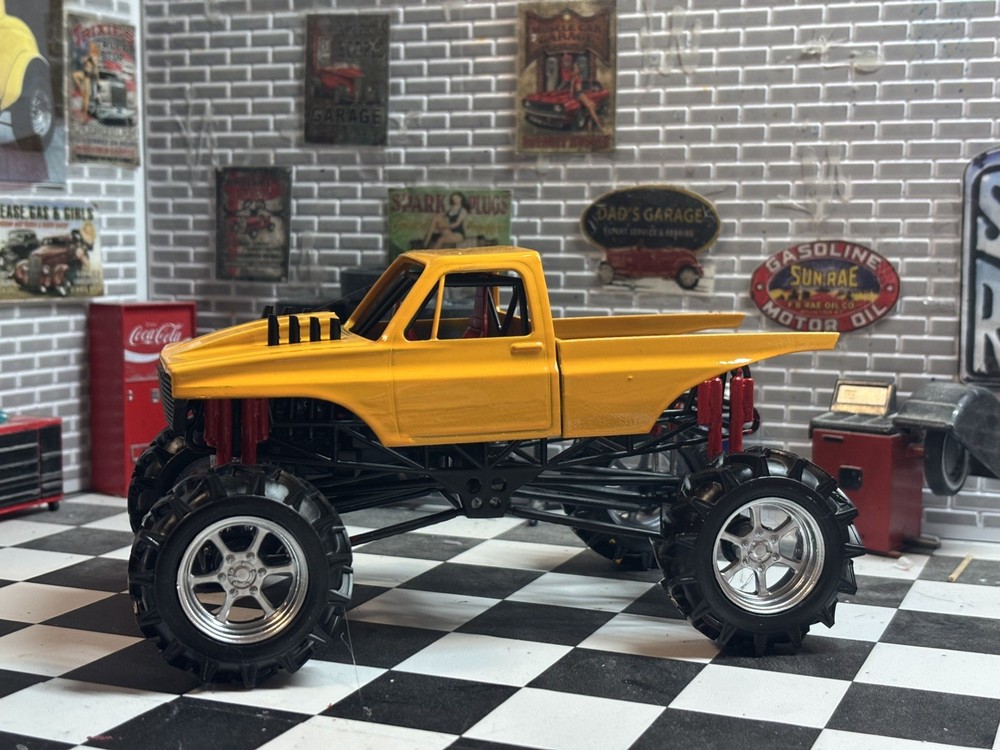 1/25 3d Printed Resin Mud Racing Truck Model Kit Unpainted Unassembled.