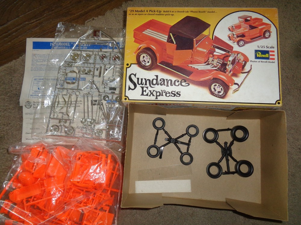 REVELL ’29 MODEL A PICK-UP SUNDANCE EXPRESS 1/25 HOBBY MODEL KIT ORIGINAL 1974