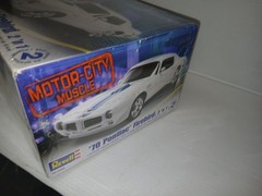 Revell 1970 Pontiac Firebird 2 ‘n 1 (Motor-City Muscle) 1/24 Scale Sealed Kit