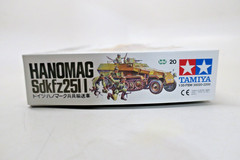 Tamiya 1/35 German Hanomag Sdkfz251/1 Model Kit #35020