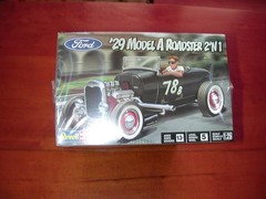 1929 FORD ROADSTER 2 N 1 REVELL 1/24 SCALE MODEL A KIT NEW UNOPENED V8 HOT ROD