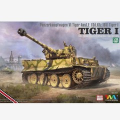 Tiger 4901 1/35 Sd.Kfz.181 TIGER I 1942-1945 EARLY WW2 GERMAN HEAVY TANK