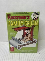 AMT FRED FLINTSTONE’S FAMILY SEDAN NEW SEALED BOX PLASTIC MODEL HOBBY KIT