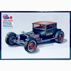 AMT 1/25 Ford Model T Chopped T 1925 Plastic Model Kit AMT1167
