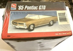 🏁 AMT ’65 Pontiac 389 V-8 GTO Model Factory Sealed Build 1 of 3 Ways 1/25 🏁