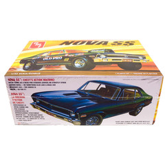 AMT 1972 Chevy Nova SS Pro Stocker 1:25 Scale Model Car Kit