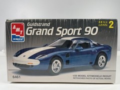 AMT ERTL Guldstrand Grand Sport 90 and Corvette Stingray III Snapfast 1:25 BUNDL