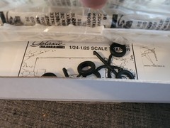 Galaxie Limited 36-Foot Tri-Axle Tag-Along Trailer 1:24-1:25 Model Kit NEW