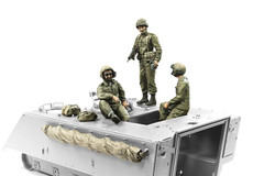 AFV Hobby Fan 1/35 HF-765 1/35 IDF M113 Crew and Accessories – 3 Figures Set