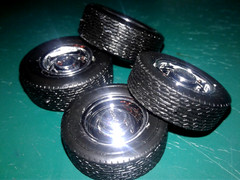 GOODYEAR BLUE STREAK TIRES CHROME REVERSE WHEELS DOG DISH HUBS ’32 FORD STREET