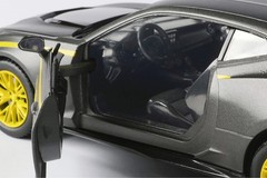 Chevrolet Camaro ZL1 2017 #90 Matte Black w/Yellow Stripes 1/24 Model Car