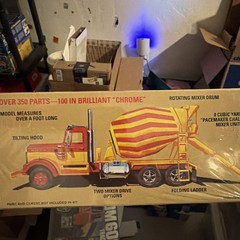 AMT Kenworth Transit Mixer 1/25 Model Kit Construction Trucks