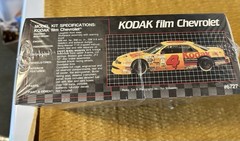 NIB NASCAR – ERTL AMT 1/25 Kodak film Chevrolet Ernie Irvan #4 Model kit #6727