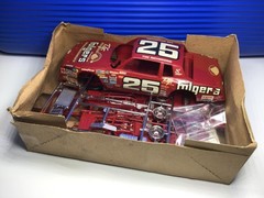 MONOGRAM FOLGERS CHEVY MONTE CARLO Tim Richmond STOCK CAR NASCAR STARTED KIT