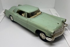 1956 A.M.T. FRICTION LINCOLN CONTINENTAL Mint Green PROMO CAR Metal Plastic Used