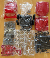 Nice Revell 1/8th Jaguar XK-E Coupe – complete – FREE SHIPPING!
