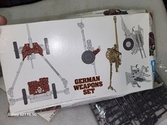 Aurora ESCI WW II German Weapons Set Kit 1/72 #6218