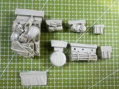 1:35 Cast Resin Model Kit, Tank Parts Pile Up, Gk, Uncolored Model Kit