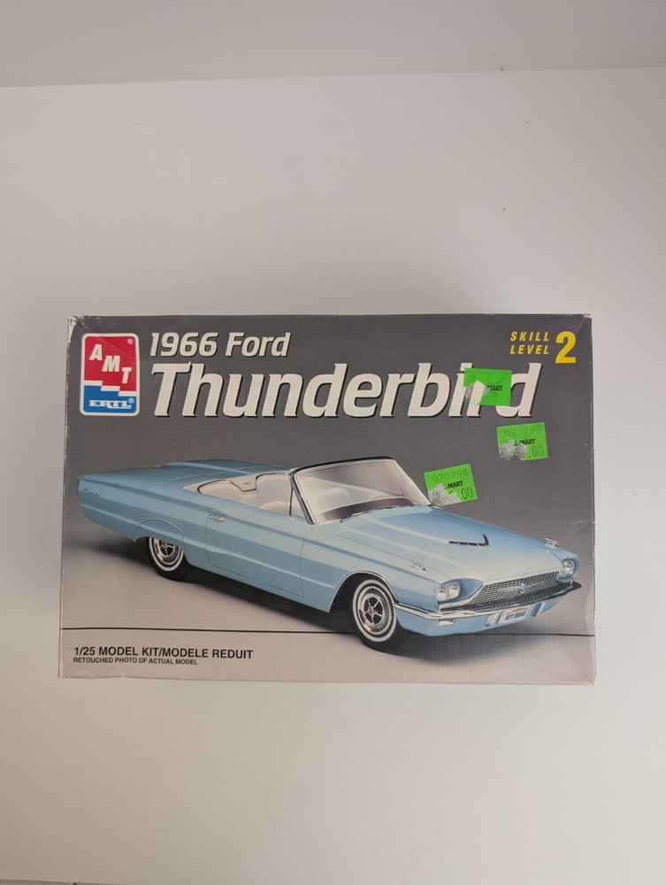 AMT ERTL 1966 Ford Thunderbird 1/25 Scale Model Kit 8210 ’66 T-Bird – Open Box