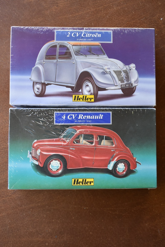 2-Heller 1/43 Scale French 2 CV Citroen and 4V Renault Plastic Model Kits