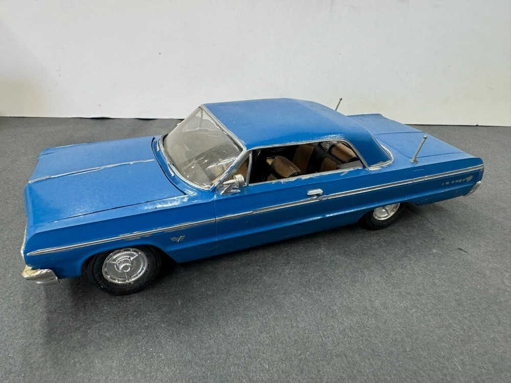 G2 1964 Chevy Impala Hardtop built model 1/25 McM