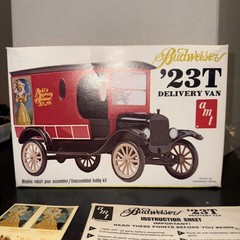 AMT 2401 BUDWEISER 1923 FORD T DELIVERY VAN 1/25 KIT McM NIob