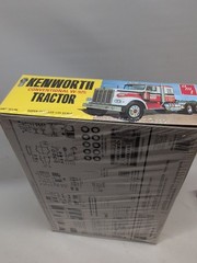 AMT 1021 Kenworth W925 Conventional Semi Tractor Model Kit 1/25 Factory Sealed