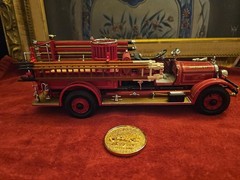 Signature Models 1:24 Model Fire Engine: 1927 SEAGRAVE Dover Plains–