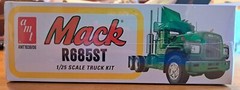 Skill 3 Model Kit Mack R685ST Semi Tractor Truck 1/25 Scale Model by AMT