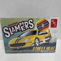 AMT Street Heat 1998 Chrysler Concorde Slammers SNAP 1:25 Scale Model Kit sealed