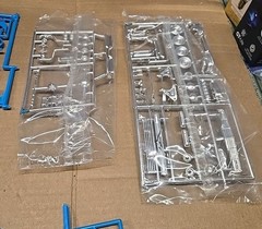 Amt/Ertl 1957 Ford 3 in 1 Model Kit 1/25 Open Box READ DESCRIPTION