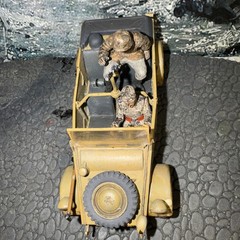 BUILT 1/35 TAMIYA German TYPE 82 KUBELWAGEN W/MG34 2 SS Figs Weathered NICE!!