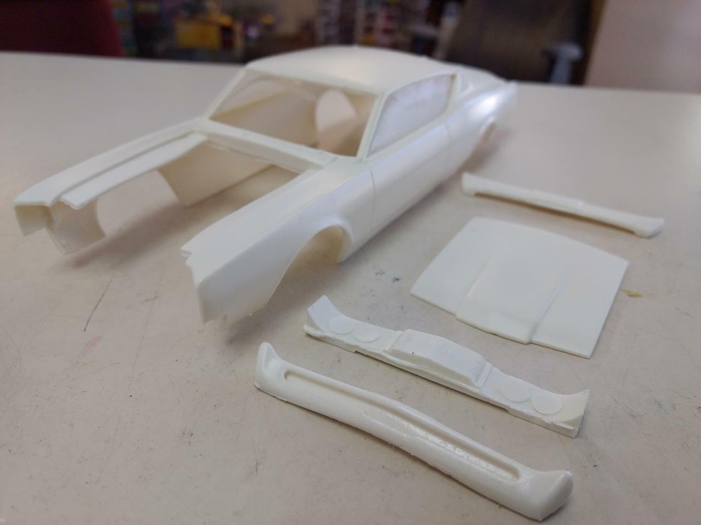 SMH Resins 69 Mercury Cyclone W nose 1/25 resin body