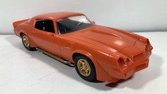 Monogram 1981 Chevrolet Camaro Z/28 Snap Tite Built Model Car Kit 1:24 Orange