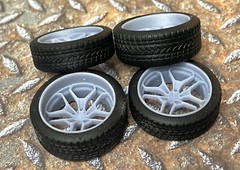 Resin 21/20 in. “Hurricane” model car wheels, 1/24 1/25 scale