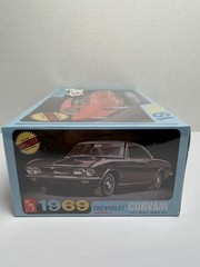 AMT 1969 Chevrolet Corvair Chevy Retro Deluxe 1/25 Kit # 849