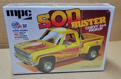 MPC Sod Buster 1981 Chevy 4X4 Stepside Pickup Truck Sealed Box 1:25 Kit 972