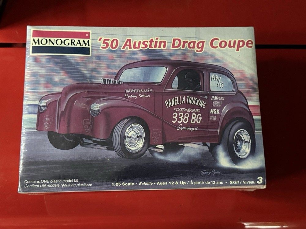Monogram ’50 Austin Drag Coupe 1/25 Scale Model Hobby Kit Sealed
