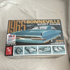 AMT 1965 Pontiac Bonneville Sport Coupe 1:25 Plastic Model Kit Decals AMT1260/12
