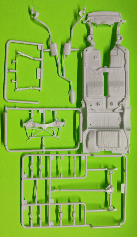 1985 Olds Cutlass Oldsmobile 442 FE3-X 1/25 Frame Chassis Axle Rear End Exhaust