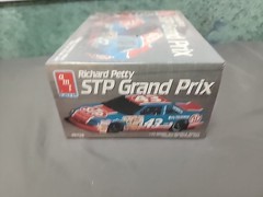 1990 Amt Ertl 43 Richard Petty STP Grand Prix Pontiac 1:25 Model Kit 6728 SEALED