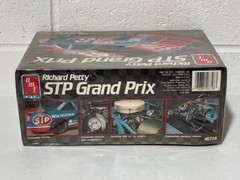 AMT Ertl 6728 1/25 43 STP Richard Petty Pontiac NASCAR Model NEW NOS SEALED 1990