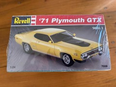 Revell ‘71 Plymouth GTX Model Kit 1:24 Scale Skill 2 Factory Sealed (1995)