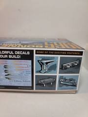 AMT 1965 Bonneville Sport Coupe 1/25 Model Kit AMT1260/12 3 In 1 Customizing
