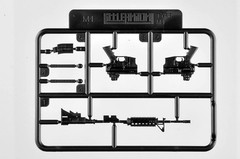 TomyTec Little Armory 1/12 M4 ASSAULT RIFLE LABC01 Plastic Model Kit